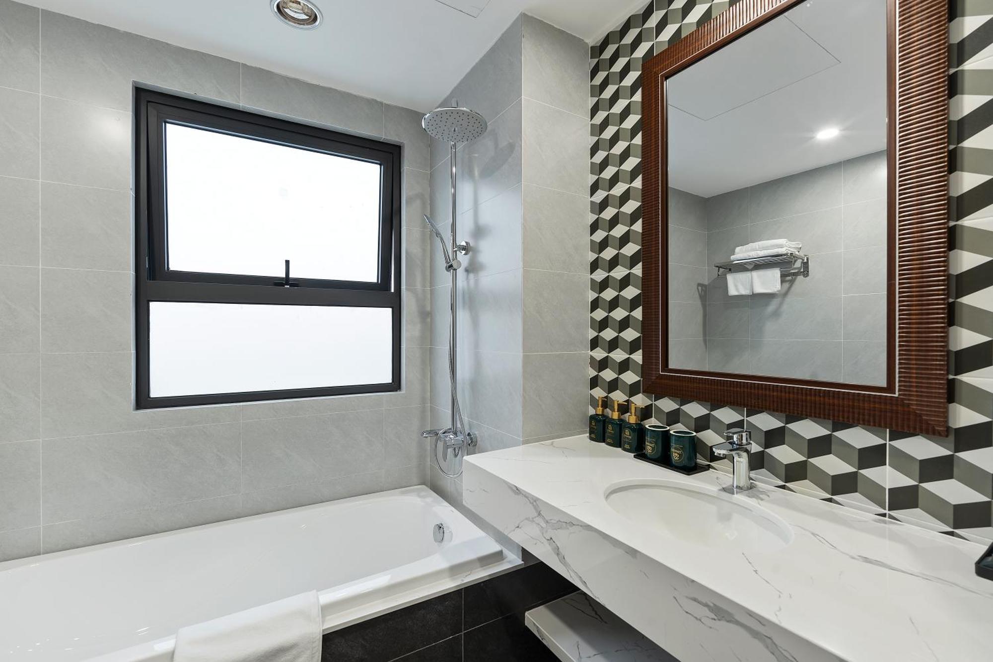 22Housing Residence Suites Hanoï Extérieur photo
